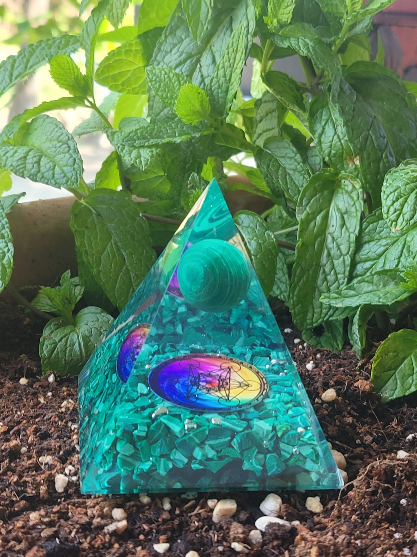 Pirámide Orgonita Malaquita