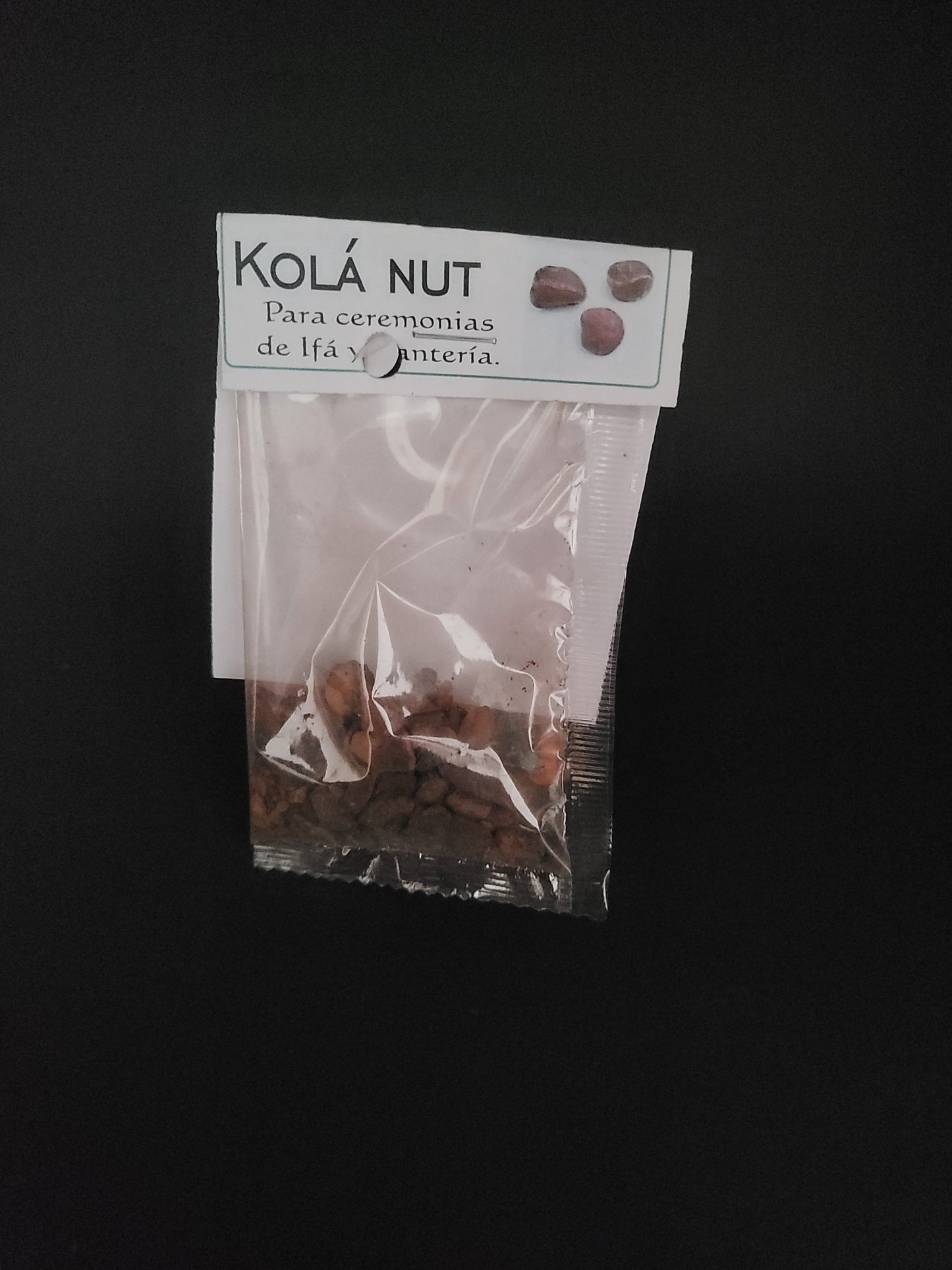 Kolá Nut (obi)